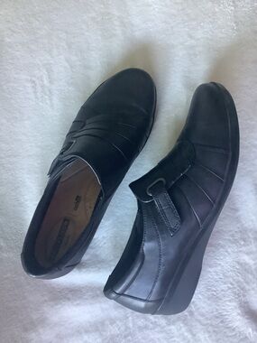 Clarks Black Leather Comfort Slip-On, Excellent, Women’s 9.5